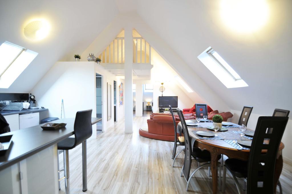 Creativ Appart Saint-Cyr-lʼÉcole Eksteriør bilde